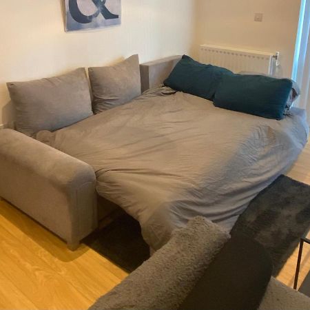 Luxury London Apartment - Steps To East Croydon Train Station 외부 사진